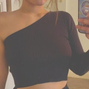 H&M Black Asymmetrical One-sleeve Cropped Top